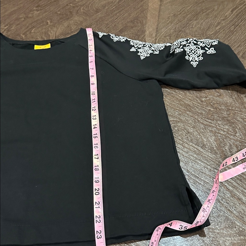 Ruby Rd. Black Boxy Tee With White Embroidered Sl… - image 5